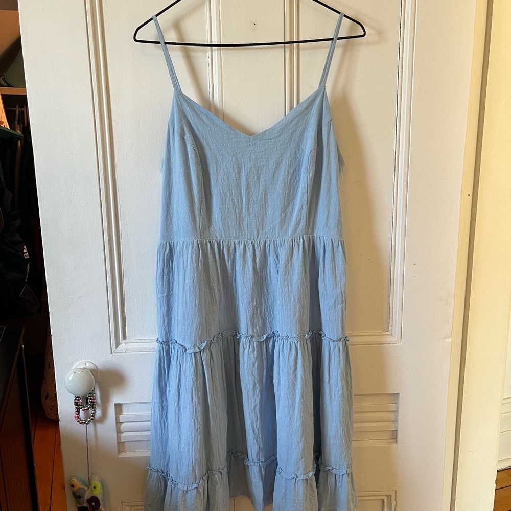 Fancyinn Blue Flowy Summer Dress | Women’s Size L | Knee Length | Pockets